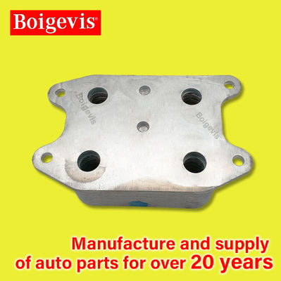 06D117021 Boigevis Özel Otomobil Motoru yedek parçaları Yağ soğutucu